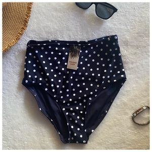 LAST CHANCE New Look high waist bikini bottoms